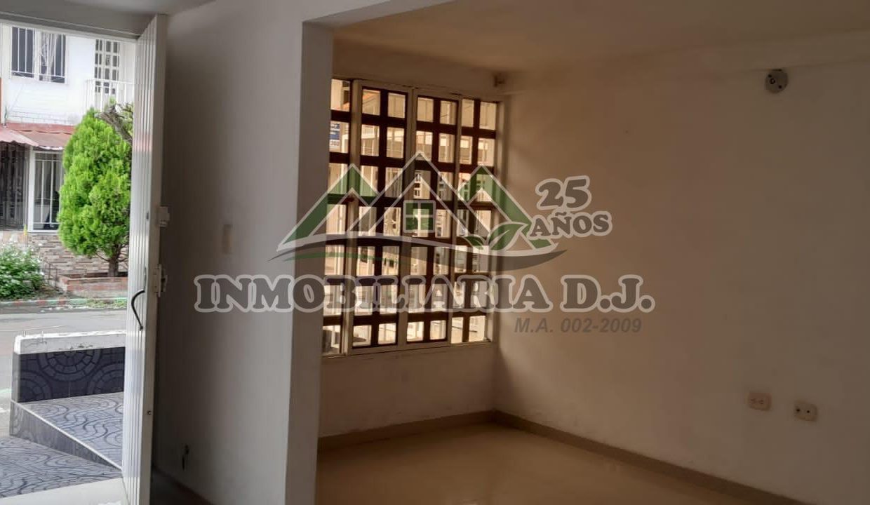 WhatsApp Image 2025-02-11 at 4.41.50 PM (1)