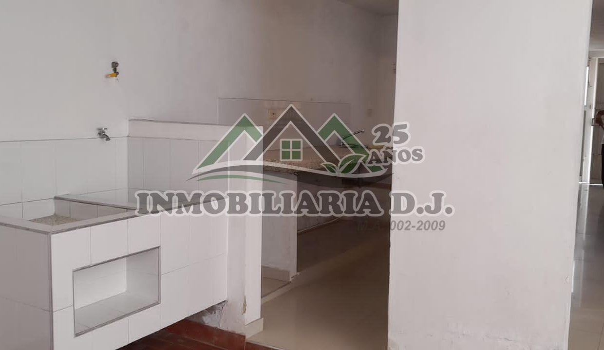 WhatsApp Image 2025-02-11 at 4.41.50 PM (4)