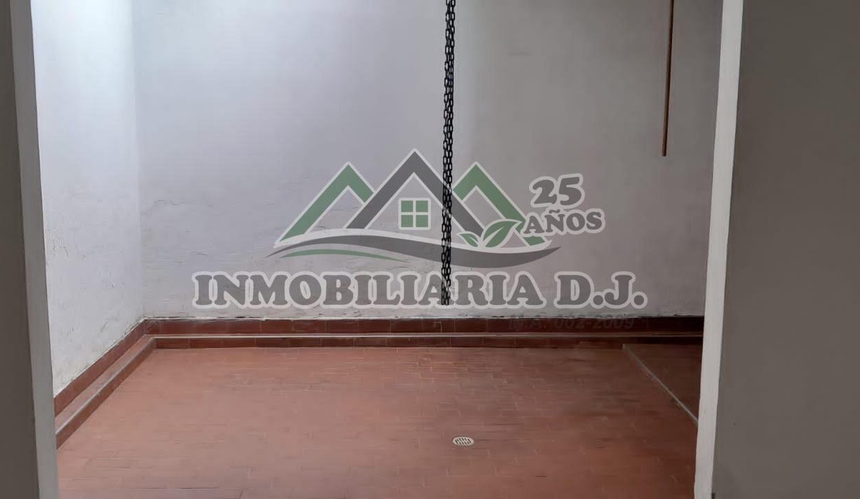 WhatsApp Image 2025-02-11 at 4.41.53 PM (4)