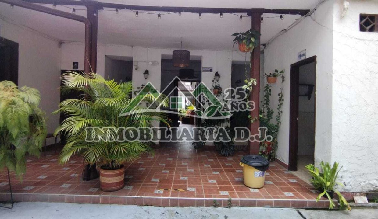 WhatsApp Image 2025-05-17 at 11.47.08 AM (2)