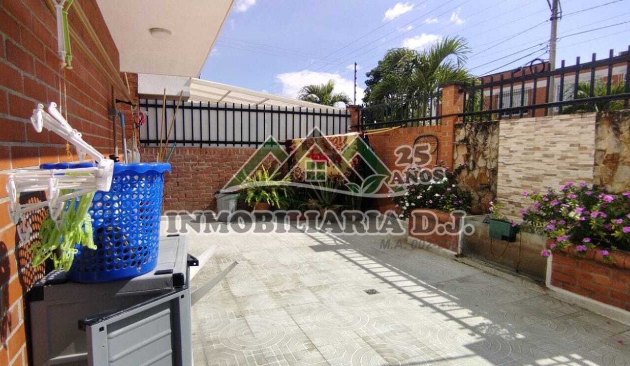 WhatsApp Image 2025-05-29 at 3.08.16 PM (1)