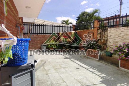 WhatsApp Image 2025-05-29 at 3.08.16 PM (1)