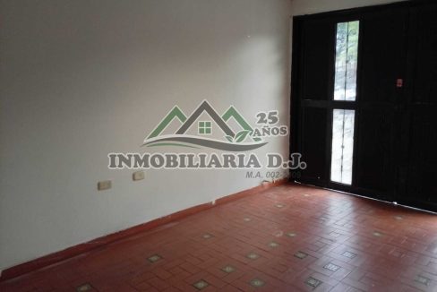 WhatsApp Image 2025-08-20 at 8.51.55 AM (1)