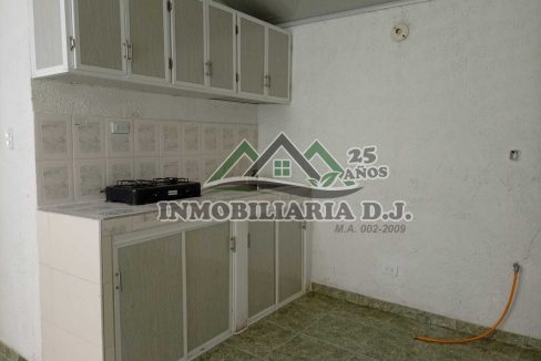 WhatsApp Image 2025-10-16 at 5.03.52 PM (1)