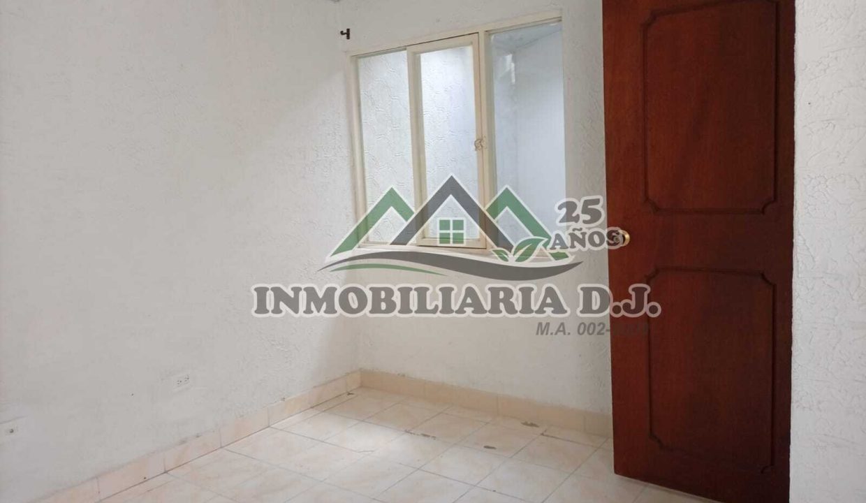 WhatsApp Image 2025-10-16 at 5.03.52 PM (2)