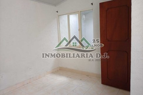 WhatsApp Image 2025-10-16 at 5.03.52 PM (2)